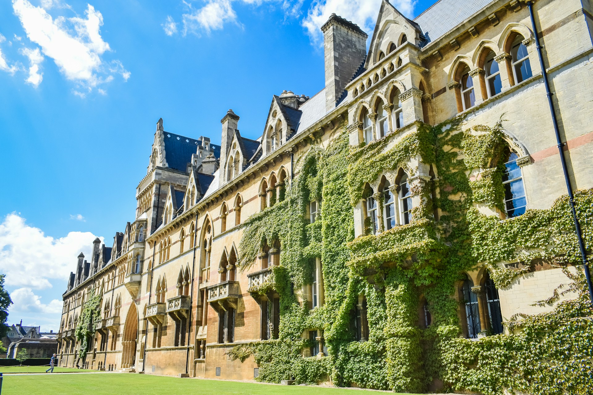 How to Extend Your Stay After Graduation in Australia